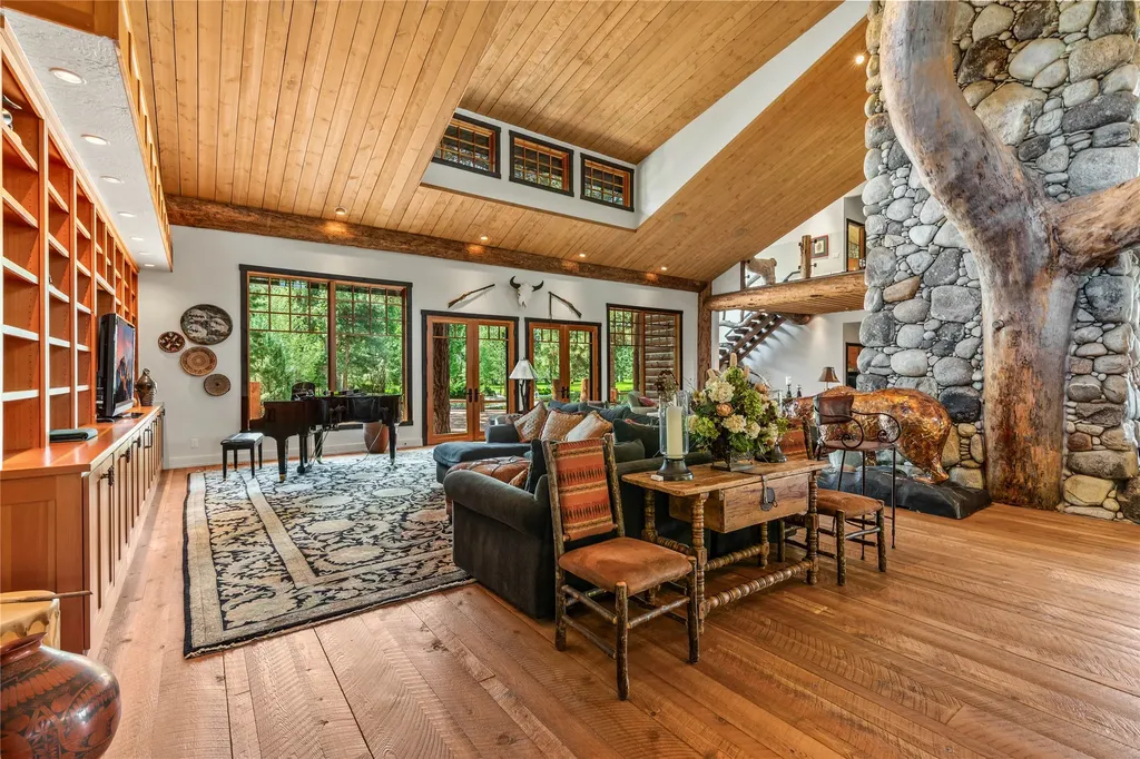 81 And 83 Bell Crossing W Stevensville MT 59870