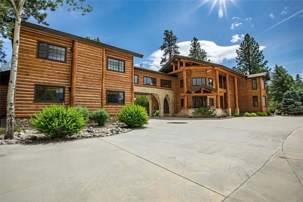 81 And 83 Bell Crossing W Stevensville MT 59870