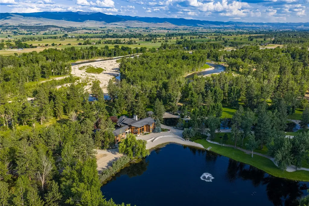 81 And 83 Bell Crossing W Stevensville MT 59870
