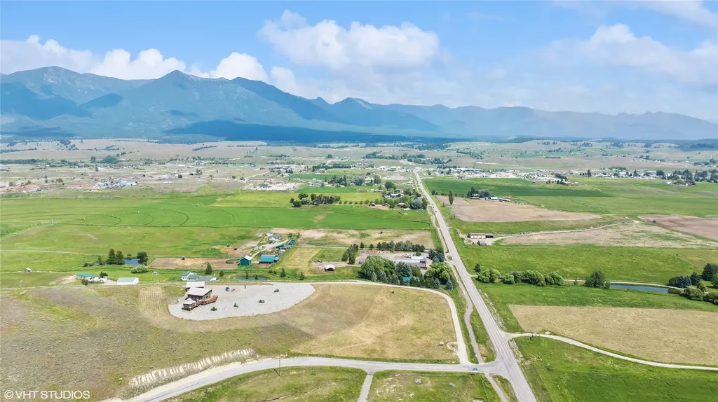 19 Hilltop Road Eureka MT 59917