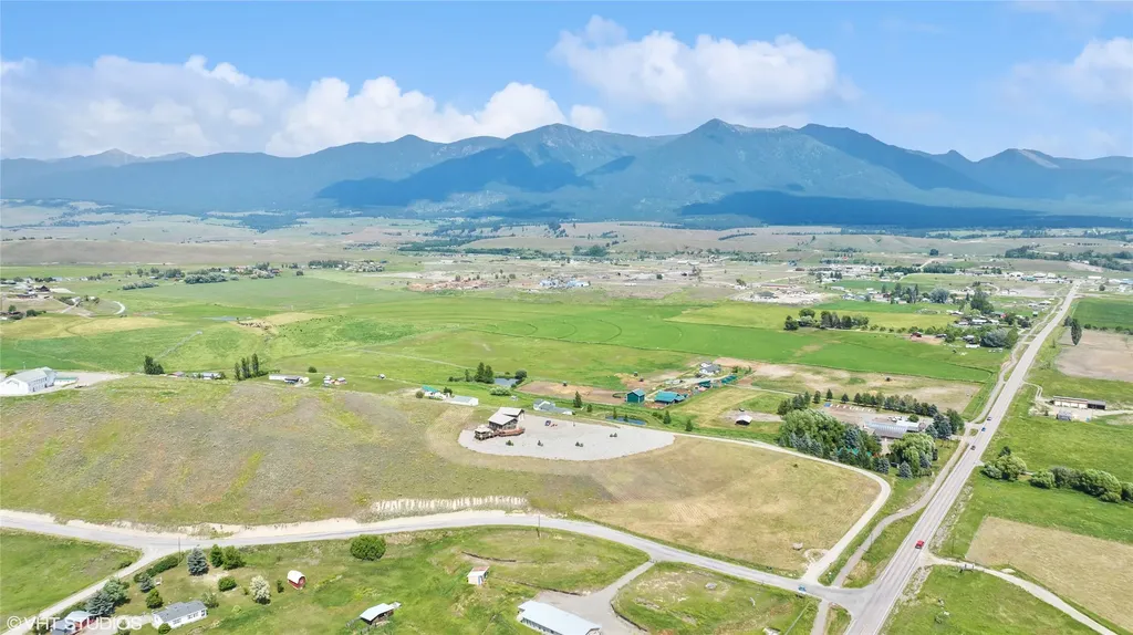 19 Hilltop Road Eureka MT 59917