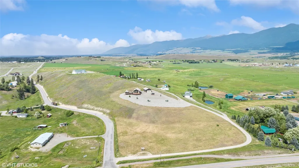 19 Hilltop Road Eureka MT 59917