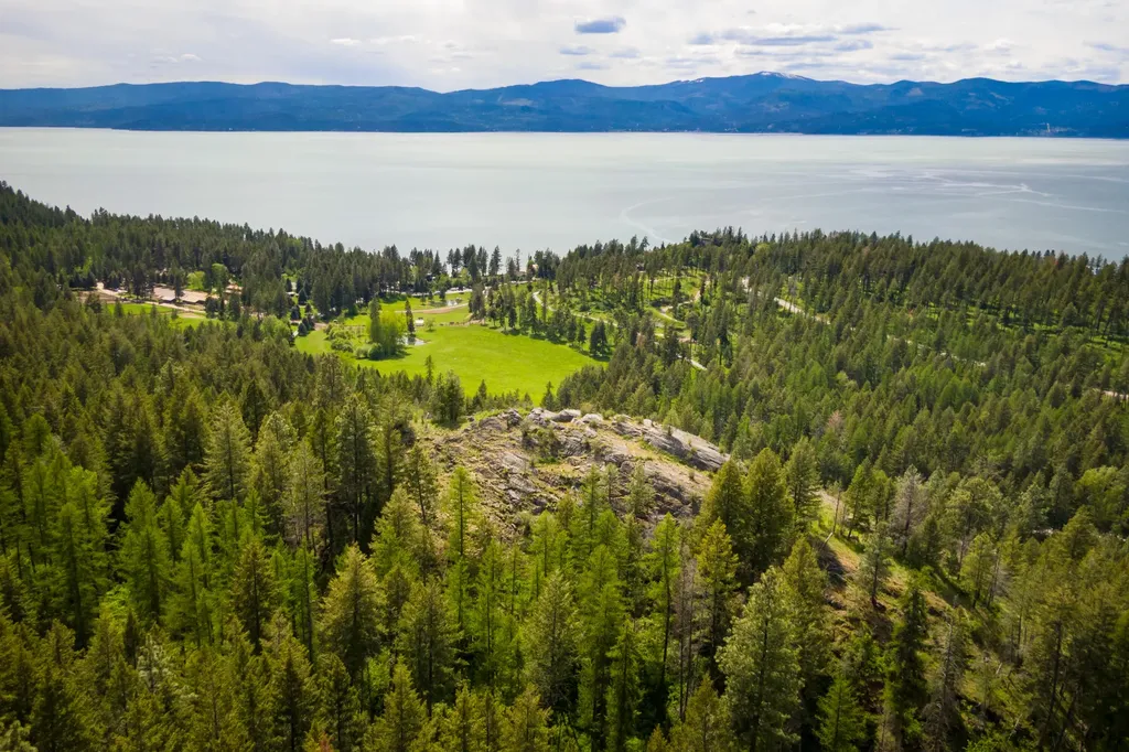 28 Doubletree Drive Bigfork MT 59911