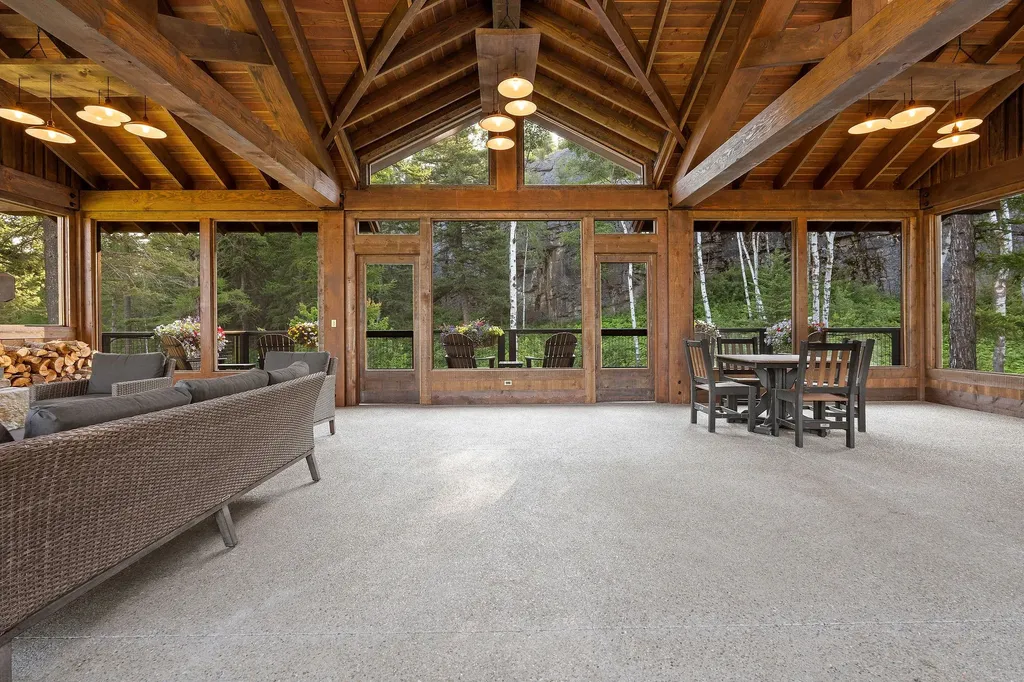 162 Trading Post Trail Bigfork MT 59911