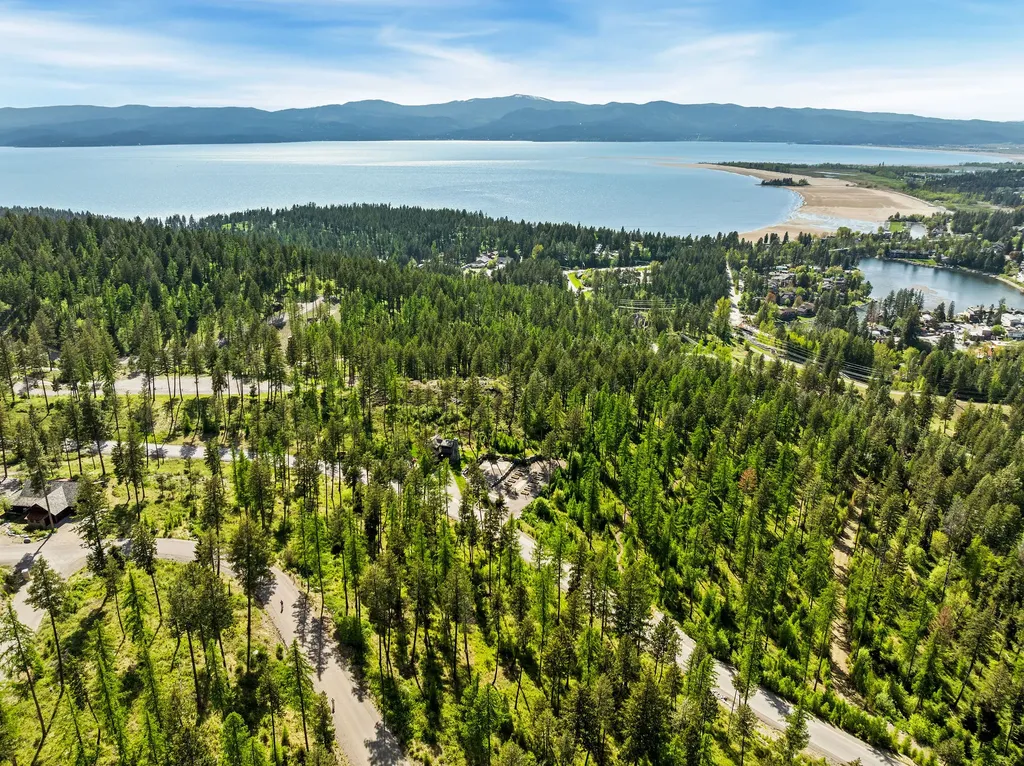 162 Trading Post Trail Bigfork MT 59911