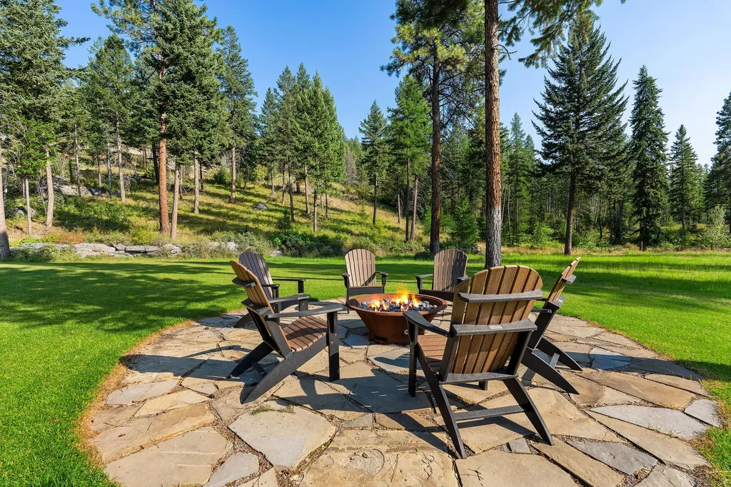 381 Chief Cliff Trail Bigfork MT 59911