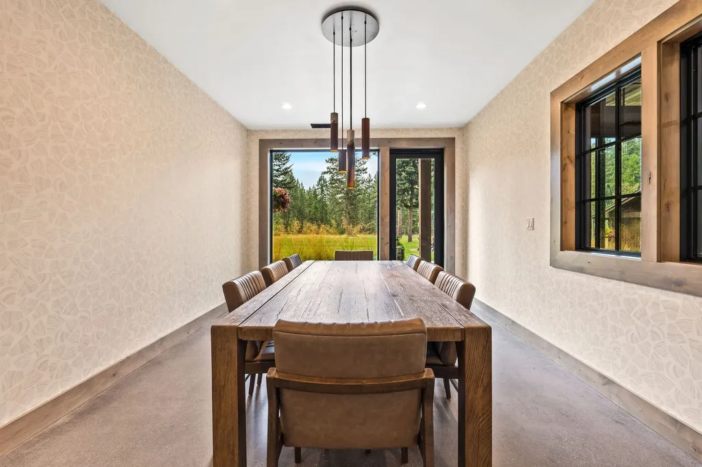 381 Chief Cliff Trail Bigfork MT 59911