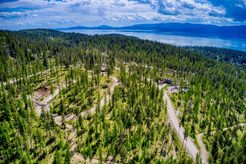 183 Pinto Trail Bigfork MT 59911