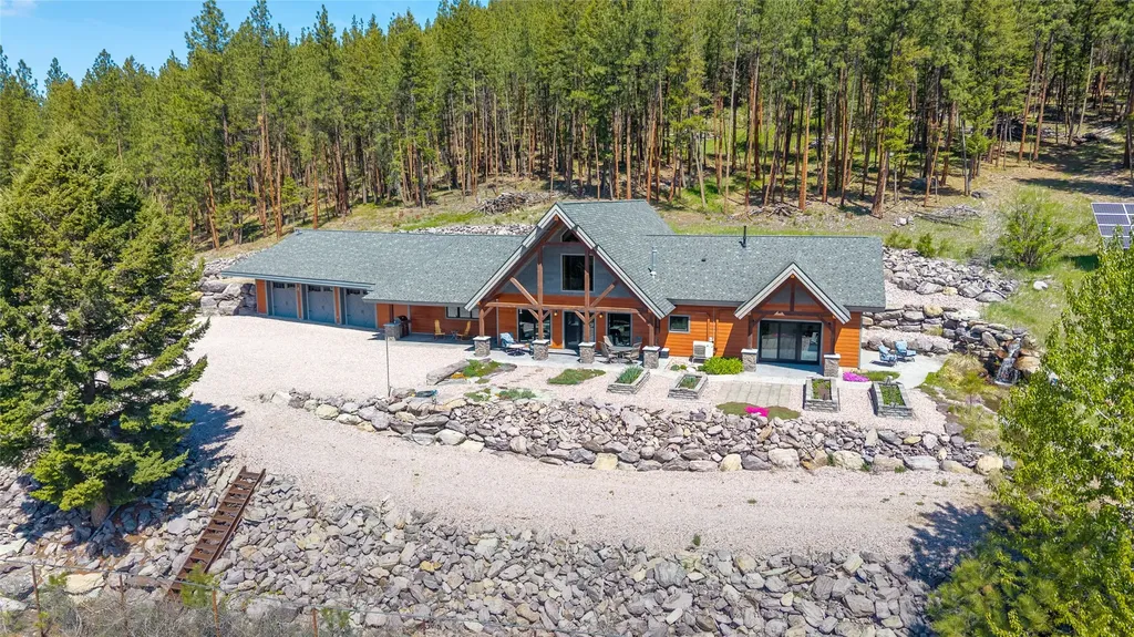 2745 Bonner Mountain Bonner MT 59823
