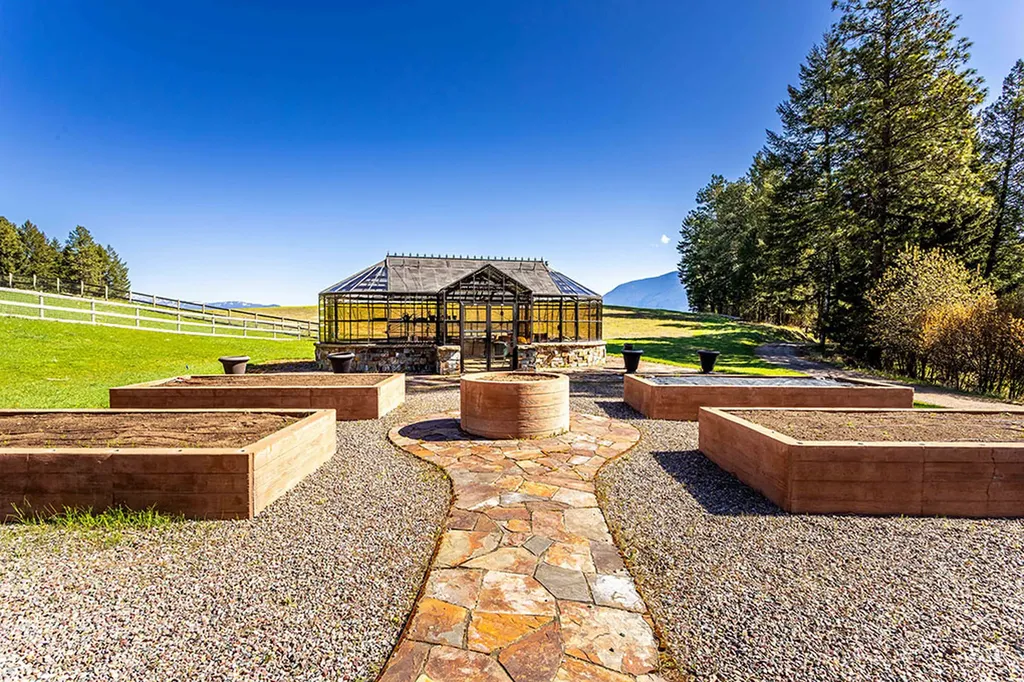560 Windfield Lane Columbia Falls MT 59912