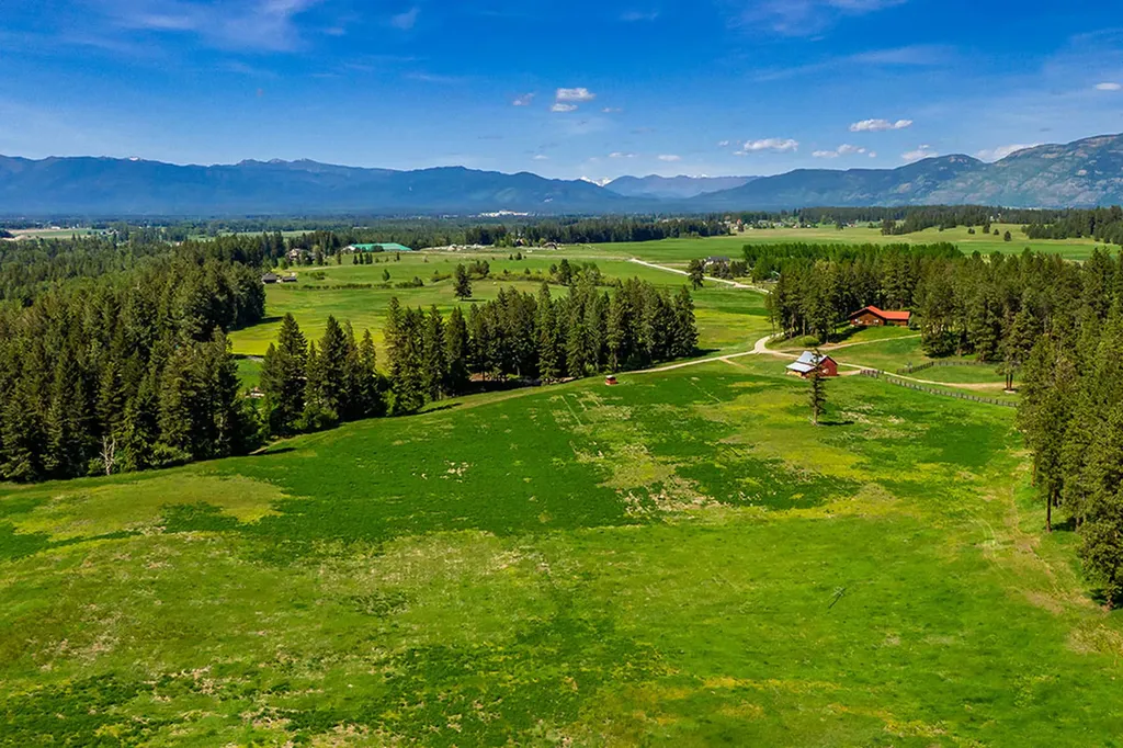 560 Windfield Lane Columbia Falls MT 59912