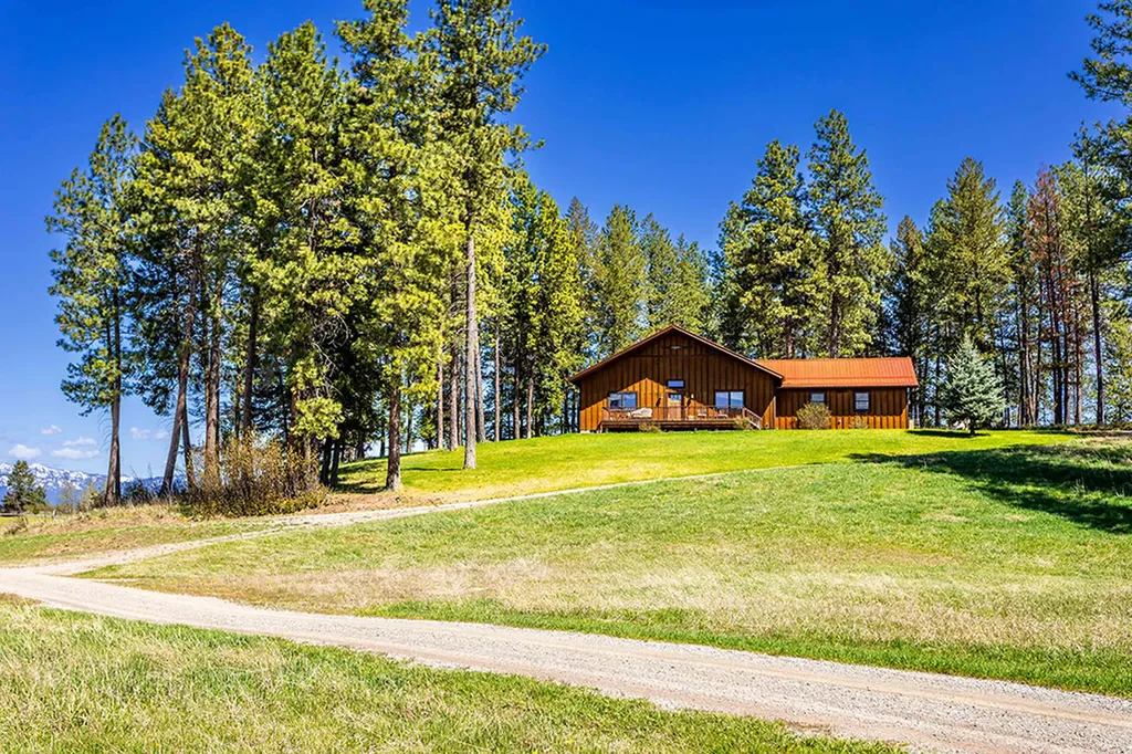 560 Windfield Lane Columbia Falls MT 59912