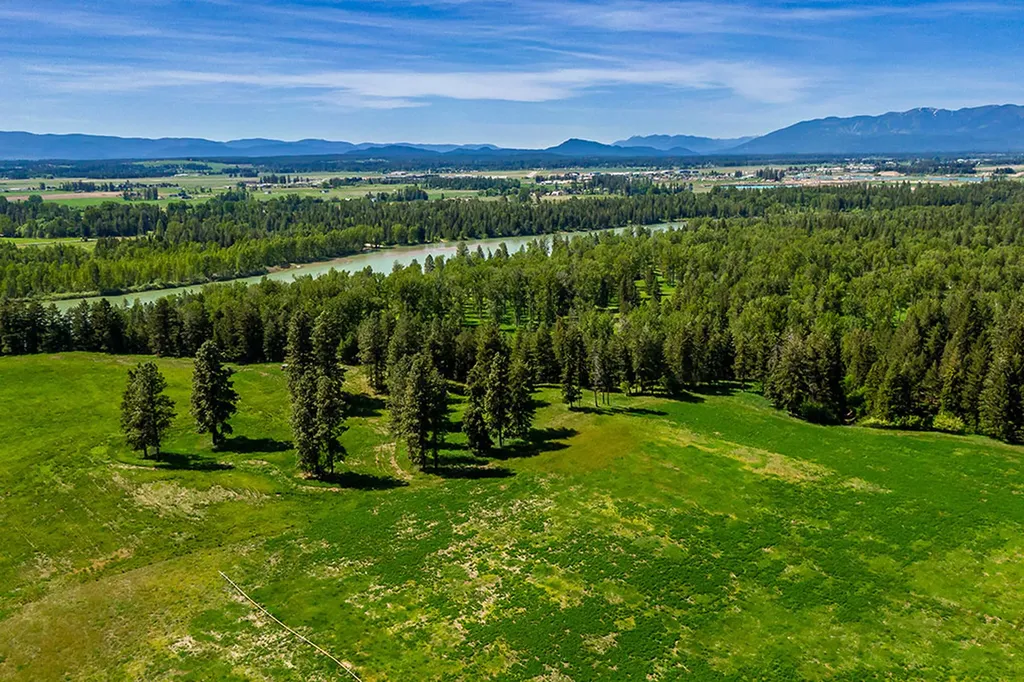 560 Windfield Lane Columbia Falls MT 59912
