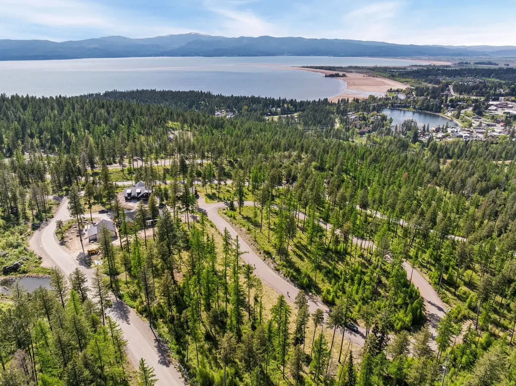 258 Trading Post Trail Bigfork MT 59911