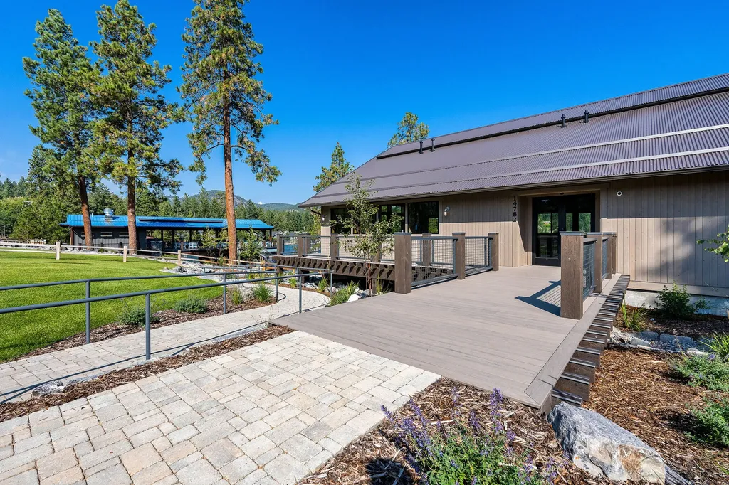 246 Trading Post Trail Bigfork MT 59911
