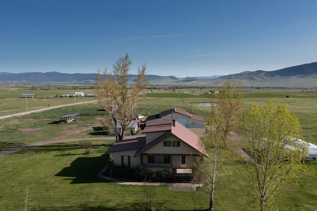 37521 Dublin Gulch Road St Ignatius MT 59865