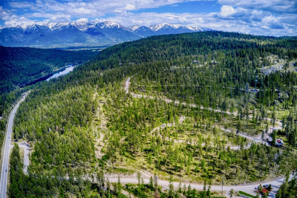 205 Trading Post Trail Bigfork MT 59911