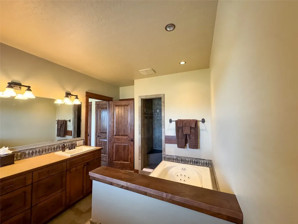 100 Snowberry Path Melrose MT 59743