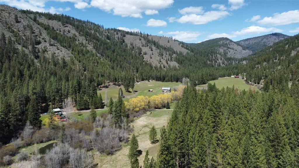 189 Buffalo Bill Road Plains MT 59859