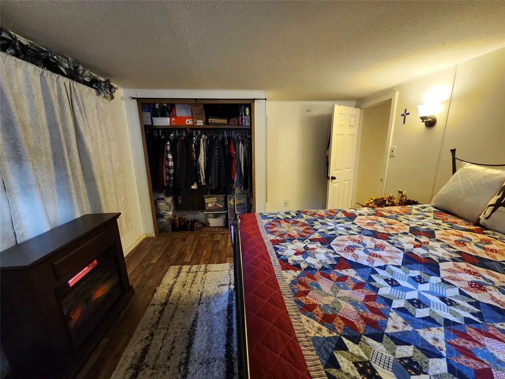 189 Buffalo Bill Road Plains MT 59859
