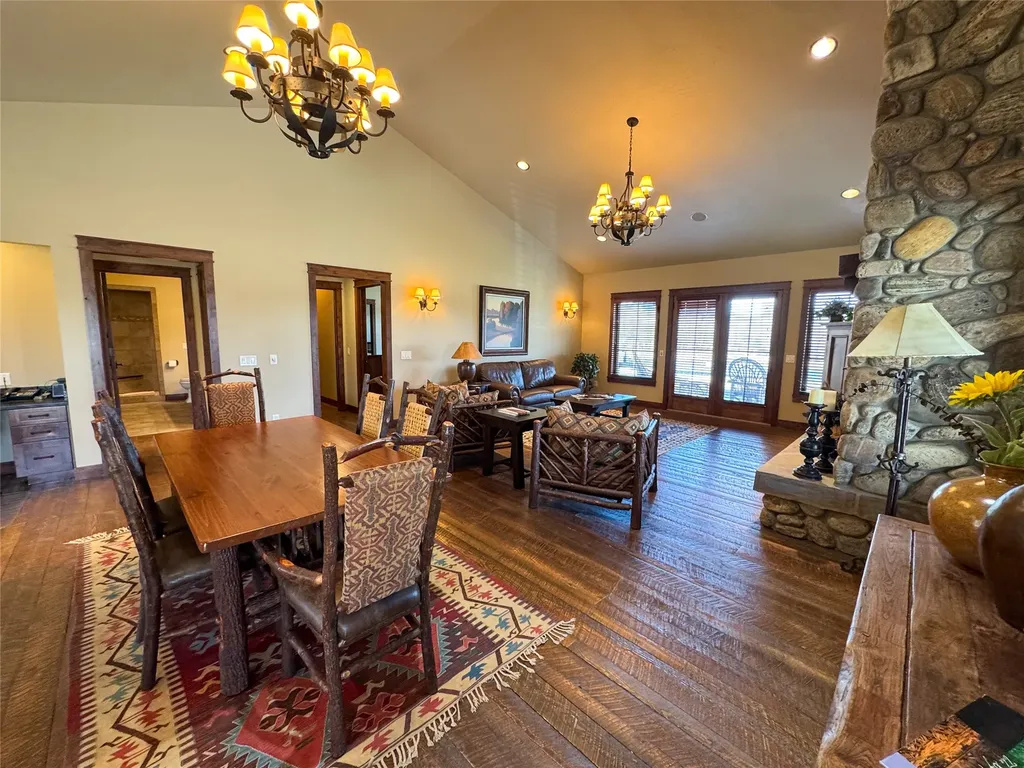 100 Snowberry Path Melrose MT 59743