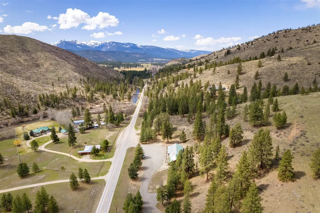 5388 Us Highway 93 S Conner MT 59827