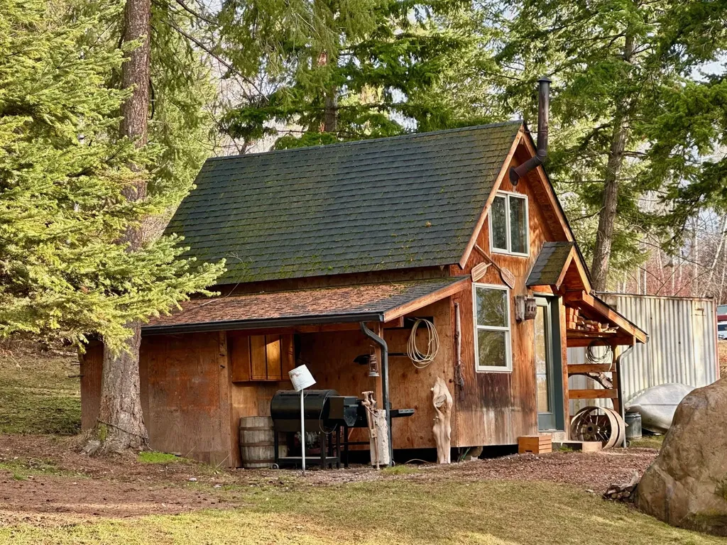 41510 Canal Road Ronan MT 59864