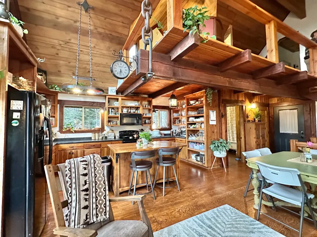 41510 Canal Road Ronan MT 59864