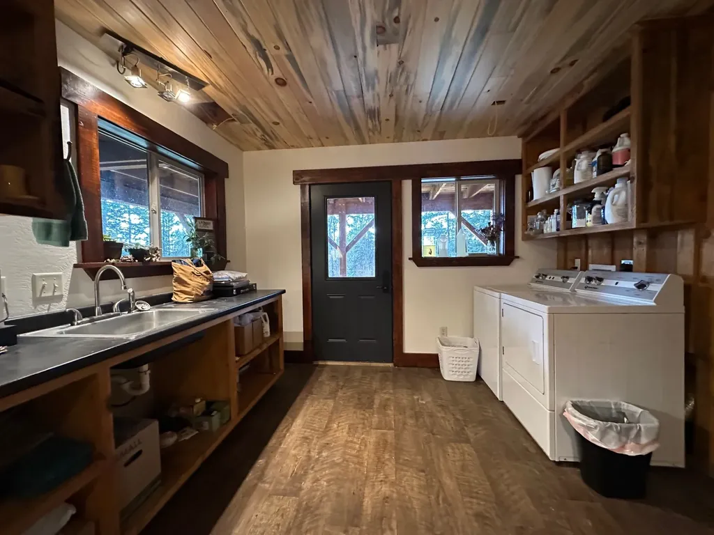 41510 Canal Road Ronan MT 59864