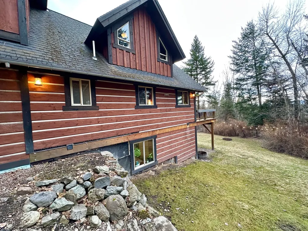 41510 Canal Road Ronan MT 59864