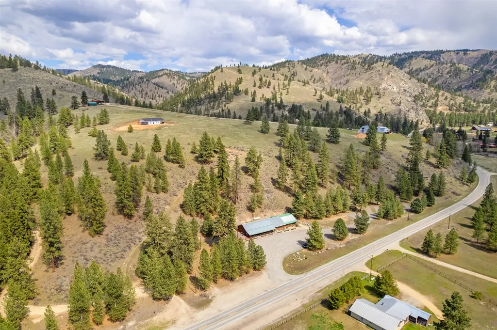 5388 Us Highway 93 S Conner MT 59827