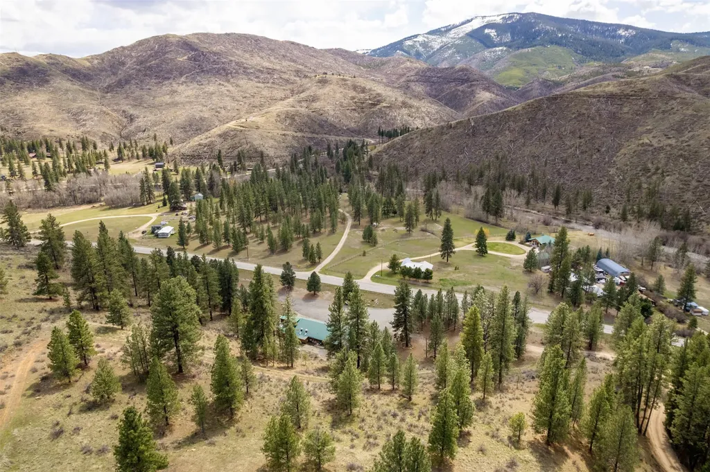 5388 Us Highway 93 S Conner MT 59827