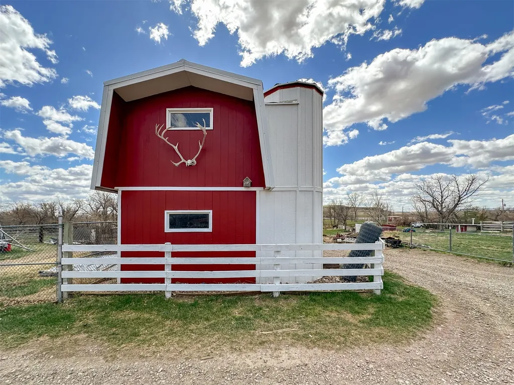 1140 5th Avenue Vaughn MT 59487