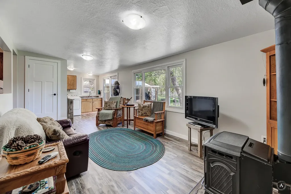 71 Seibold Lane Cascade MT 59421