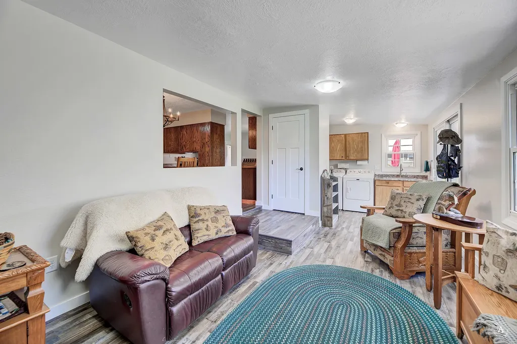 71 Seibold Lane Cascade MT 59421