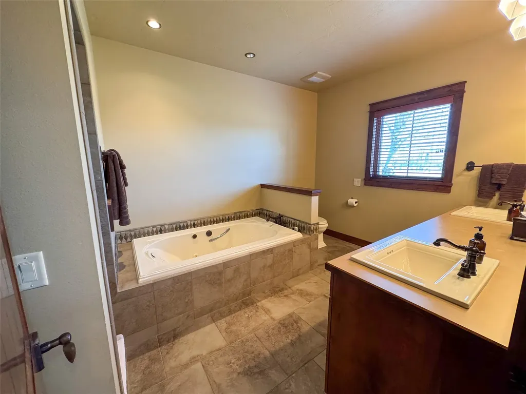 100 Snowberry Path Melrose MT 59743