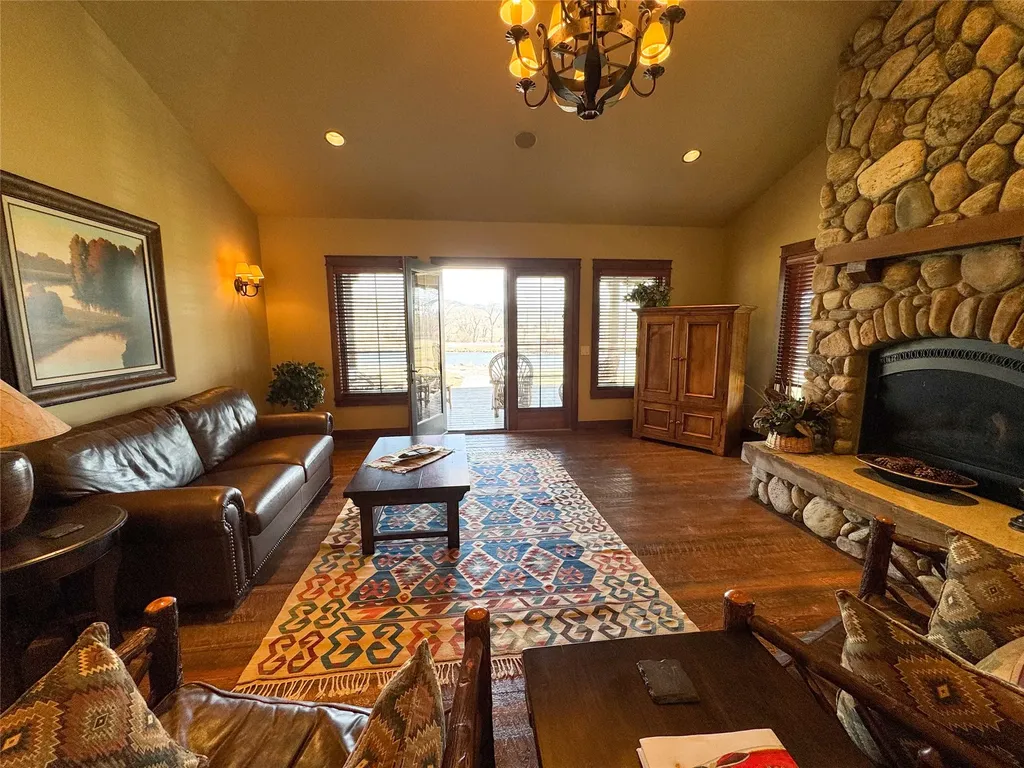 100 Snowberry Path Melrose MT 59743
