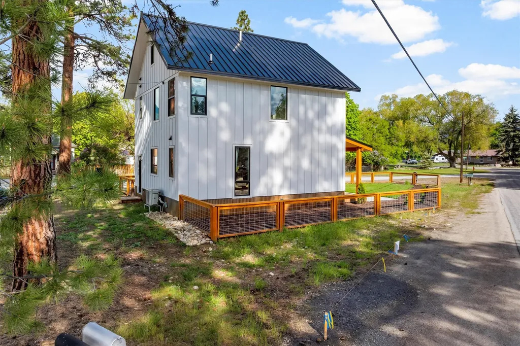 212 Water Way Darby MT 59829