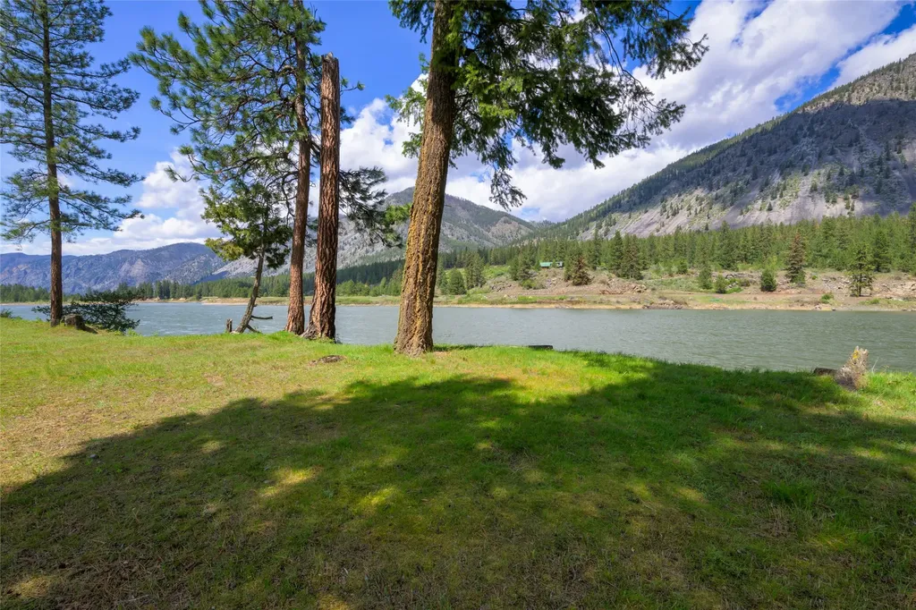1500 River Road W Plains MT 59859