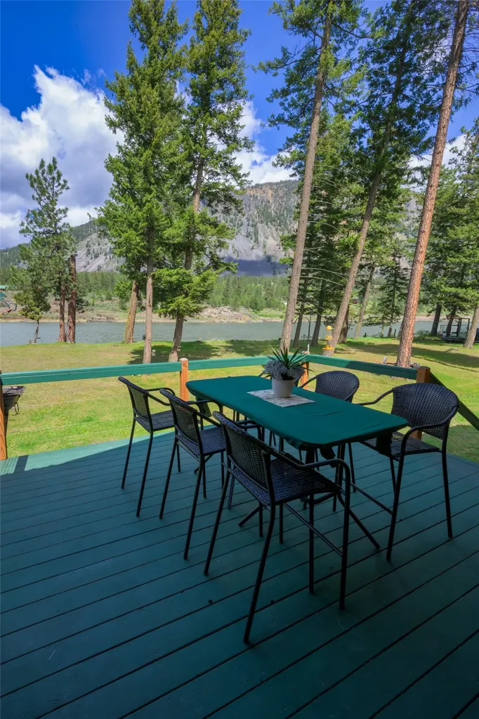 1500 River Road W Plains MT 59859