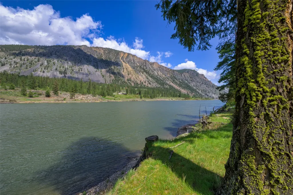 1500 River Road W Plains MT 59859