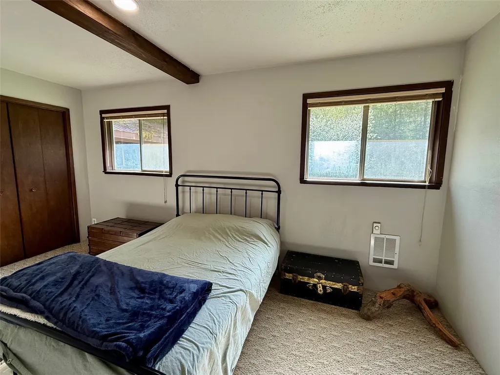 12437 Us Highway 2 Troy MT 59935