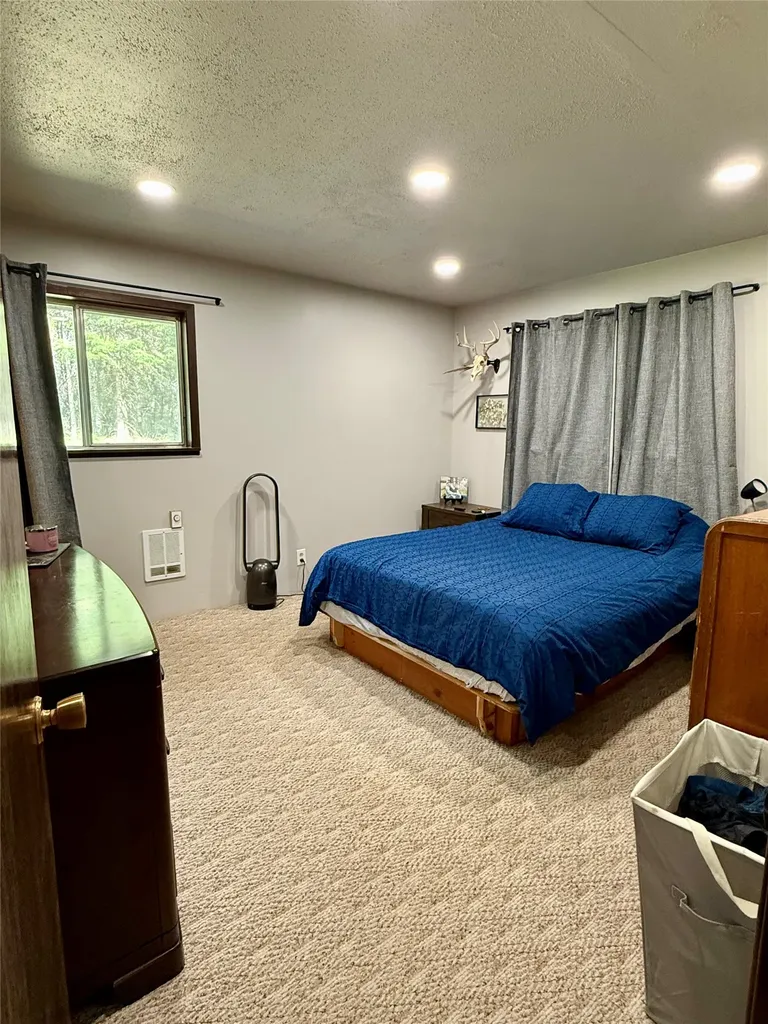 12437 Us Highway 2 Troy MT 59935