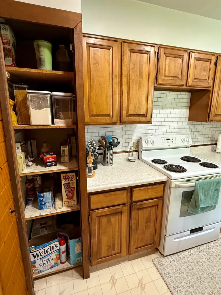 12437 Us Highway 2 Troy MT 59935