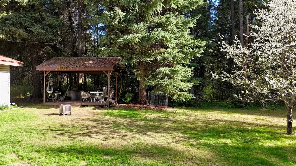12437 Us Highway 2 Troy MT 59935