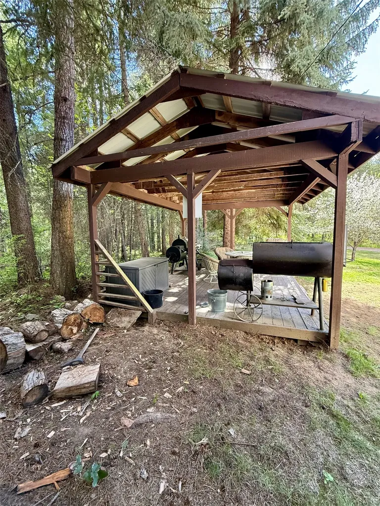 12437 Us Highway 2 Troy MT 59935