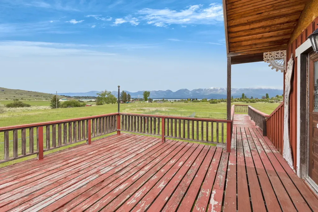 33562 Fox Road Polson MT 59860