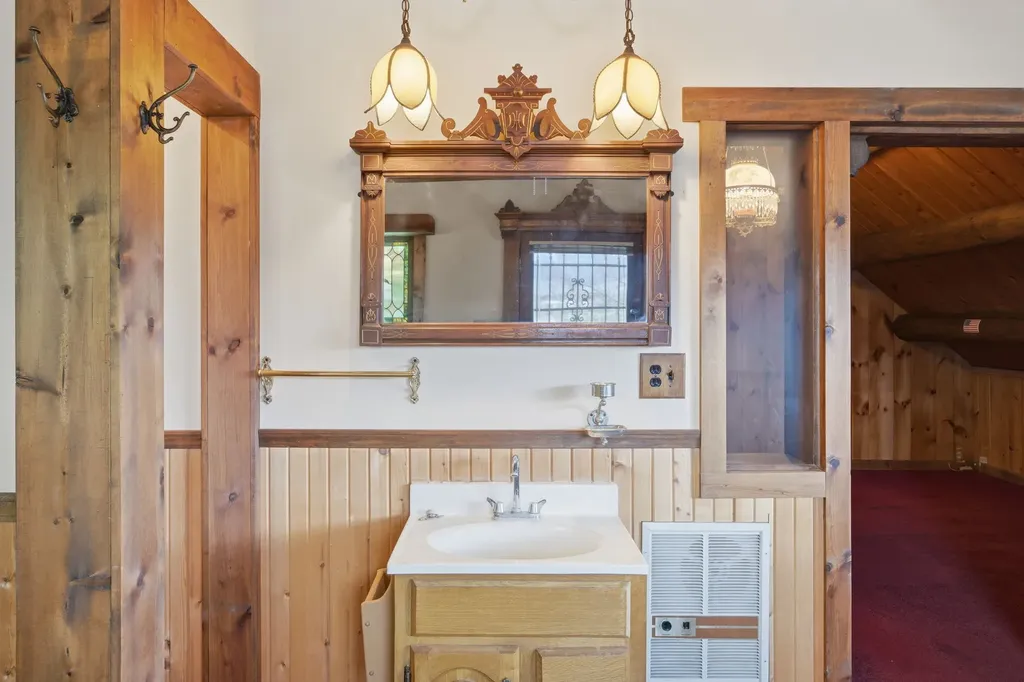 33562 Fox Road Polson MT 59860