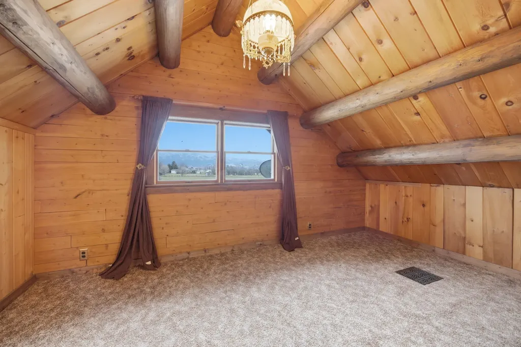 33562 Fox Road Polson MT 59860