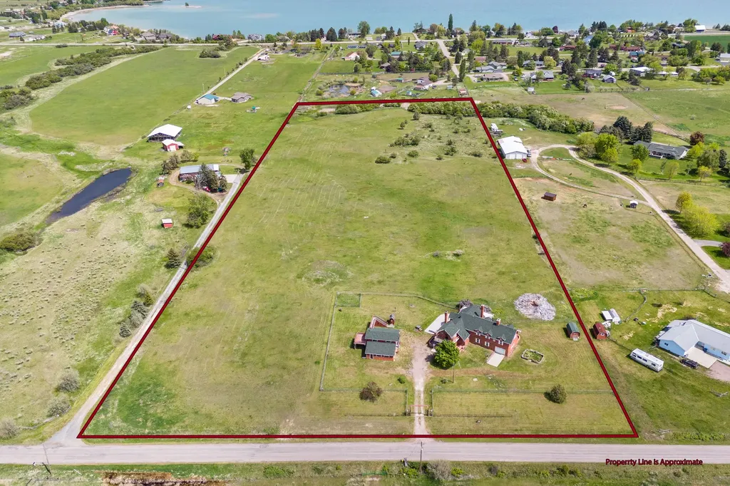 33562 Fox Road Polson MT 59860